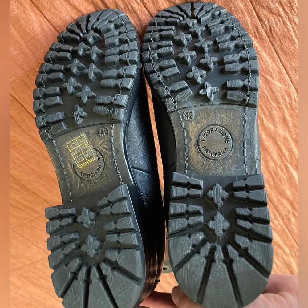 🌈 *NWOT* Bueno Chelsea Boots 42EU - Picture 11 of 12